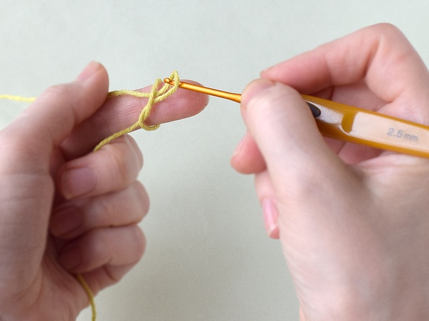 Hilfeseitenbild für 'Handhaltung beim Häkeln'