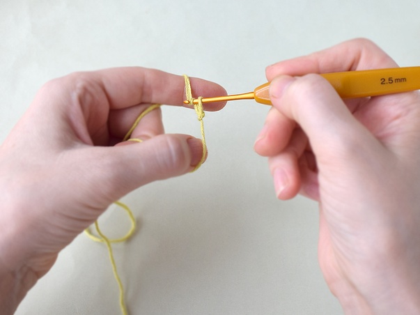 Hilfeseitenbild für 'Handhaltung beim Häkeln'