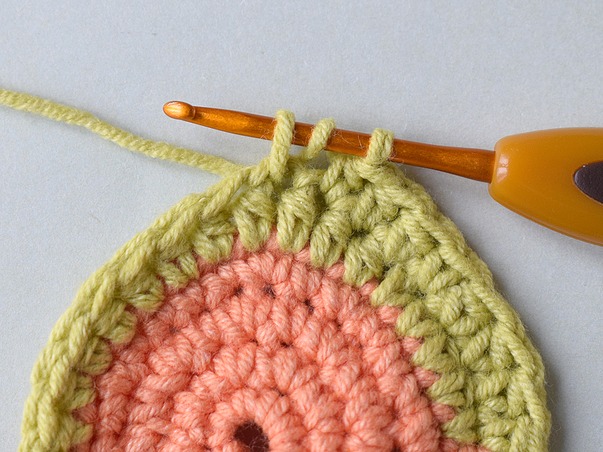 Hilfeseitenbild für 'Maschen mit einer 2. Farbe abmaschen'